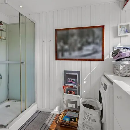 Eila - 1km From The Sea By Interhome